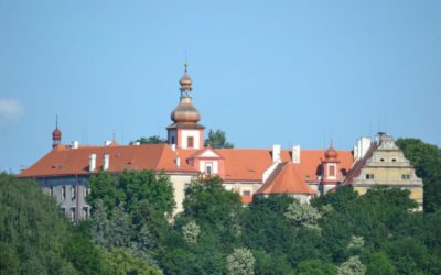 Замок Бела-под-Бездезем